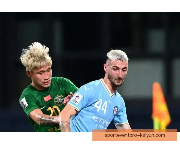 埃弗顿边路进攻特点：传中频繁，依赖边后卫插上与边锋内切结合